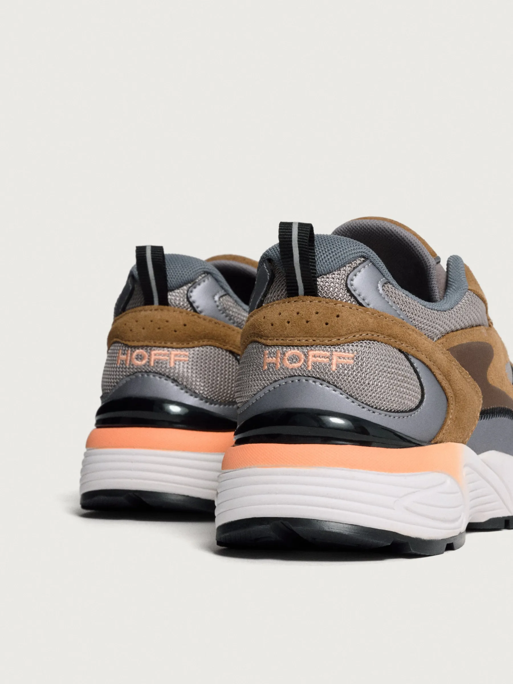 State<HOFF GRAND CENTRAL