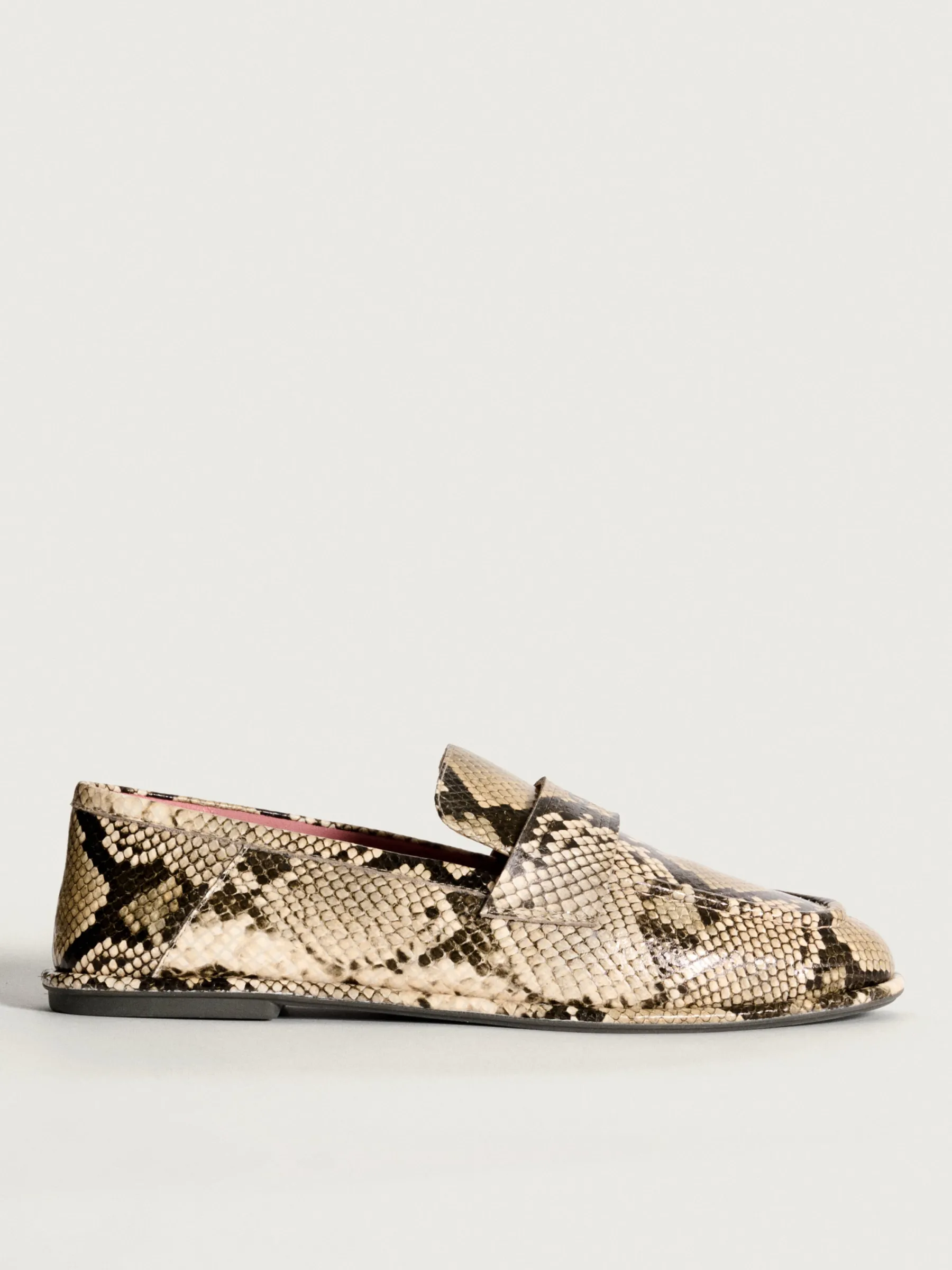 Flat Shoe<HOFF GRAND CENTRAL