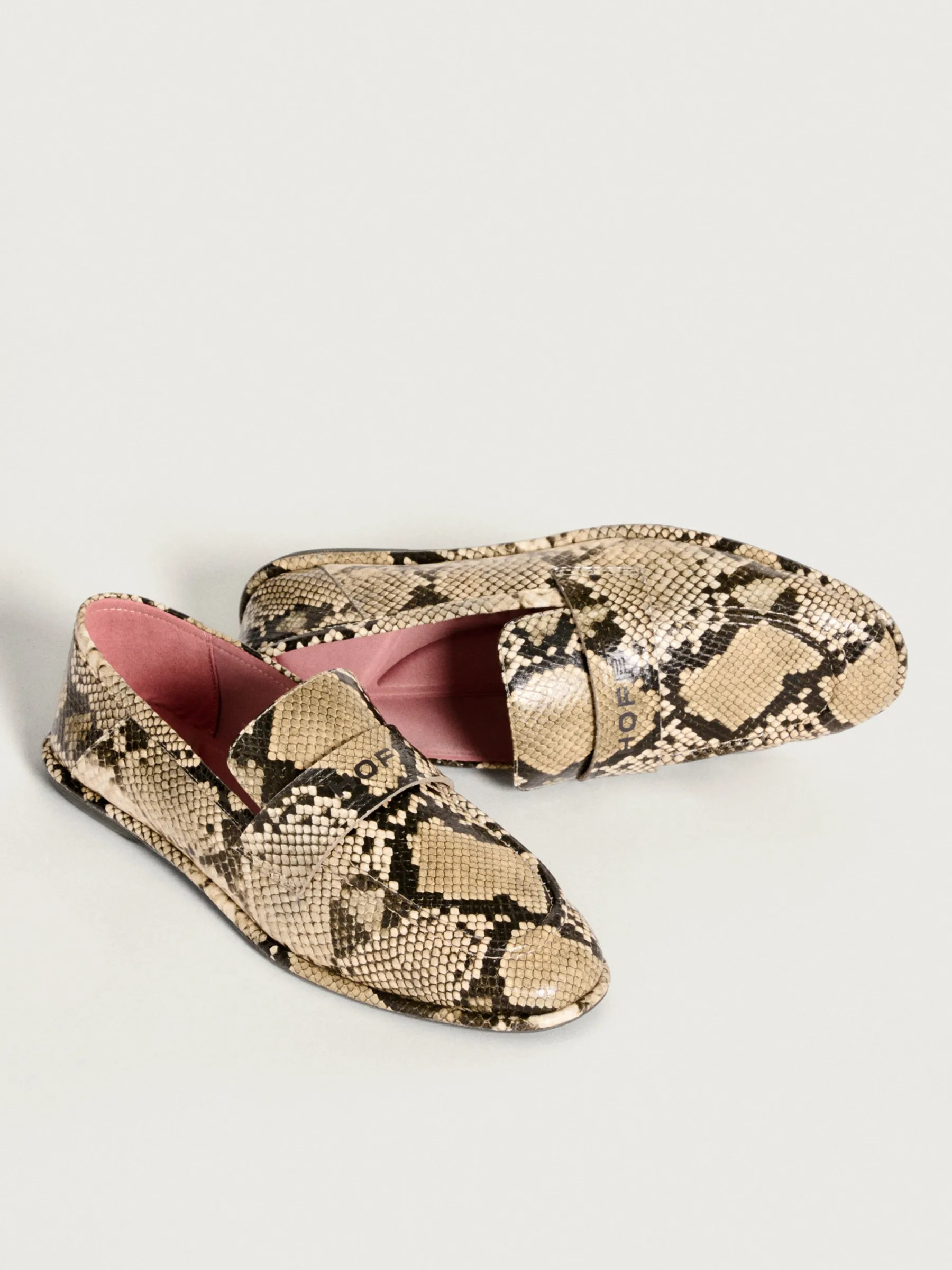 Flat Shoe<HOFF GRAND CENTRAL