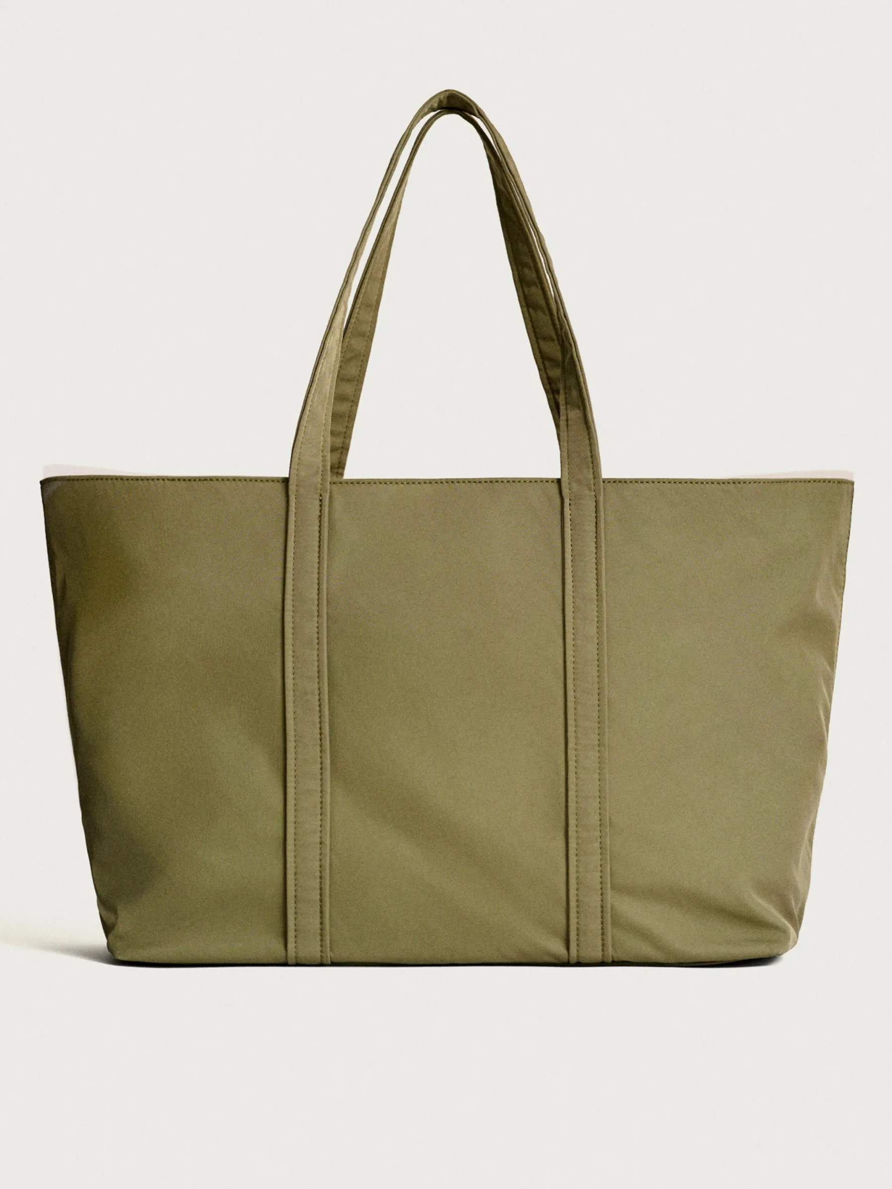 Nylon|Shoppers<HOFF GRAND CENTRAL