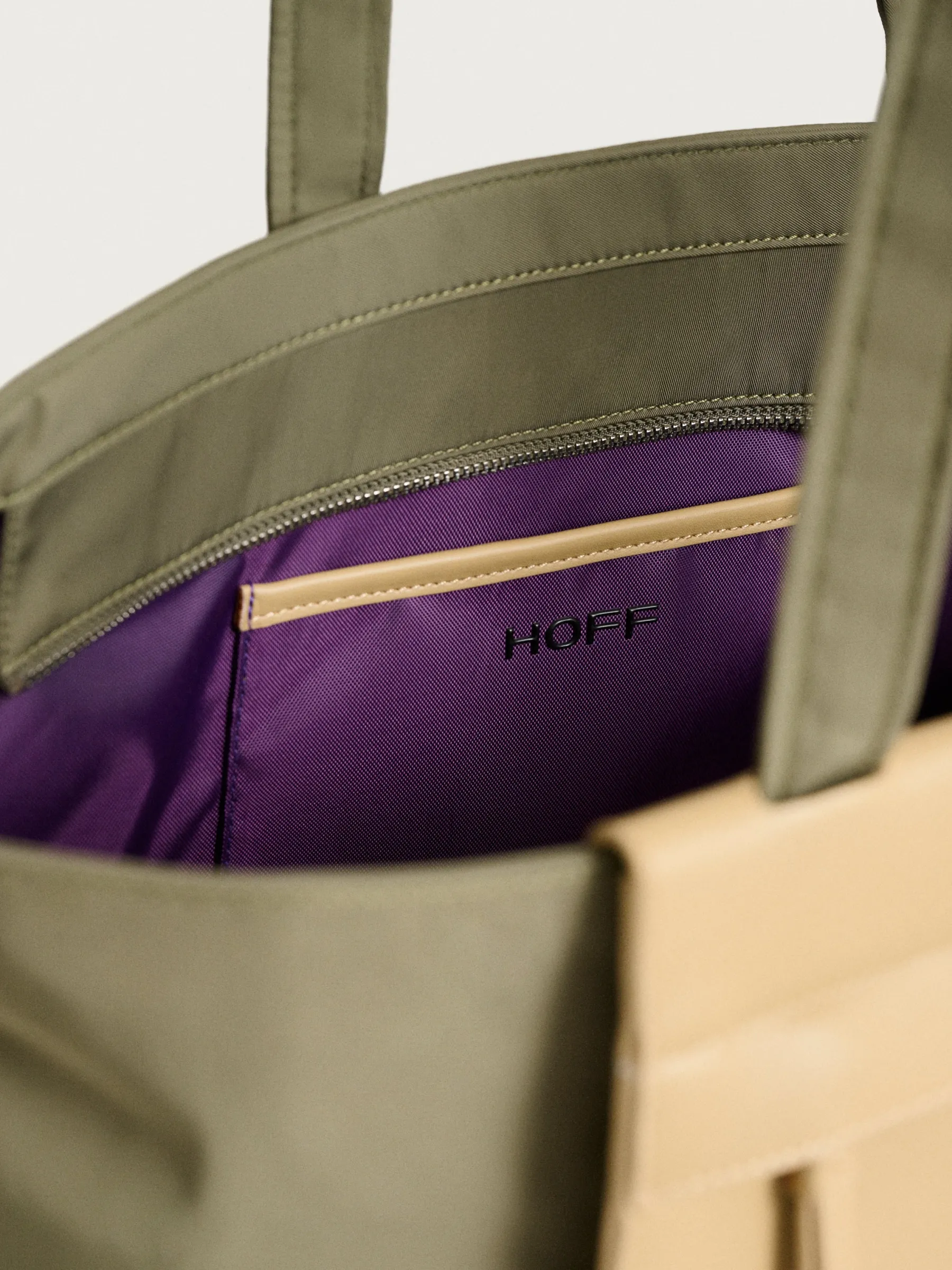 Nylon|Shoppers<HOFF GRAND CENTRAL