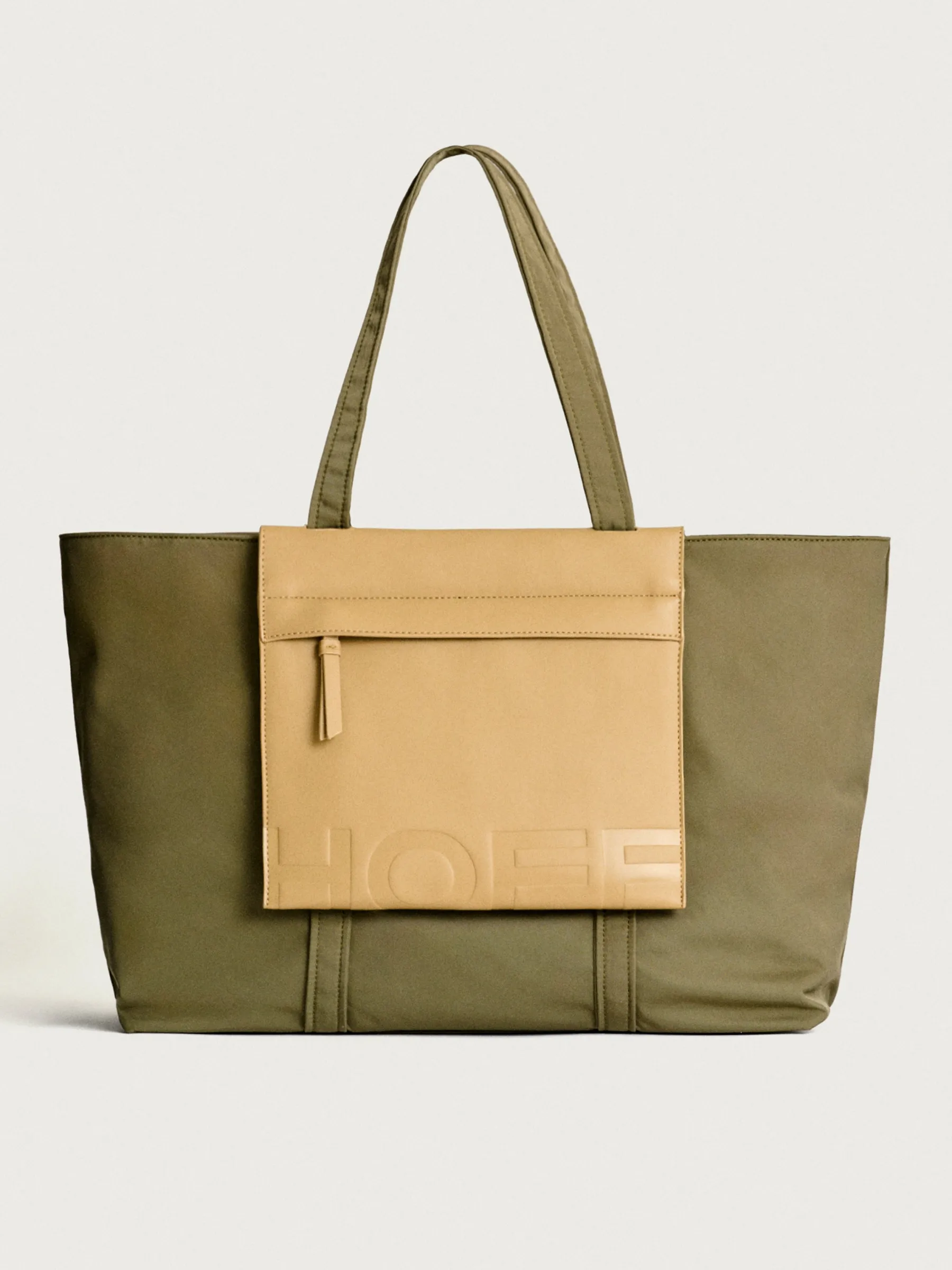 Nylon|Shoppers<HOFF GRAND CENTRAL