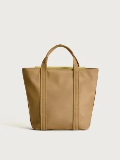 Nylon|Shoppers<HOFF GRAND CENTRAL